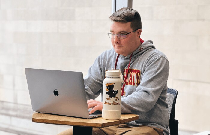 A student utilizing Immediate Access One to study on a desktop computer